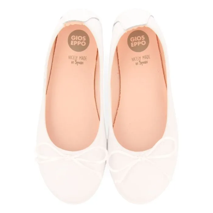 Aracas girls white leather ballet flats