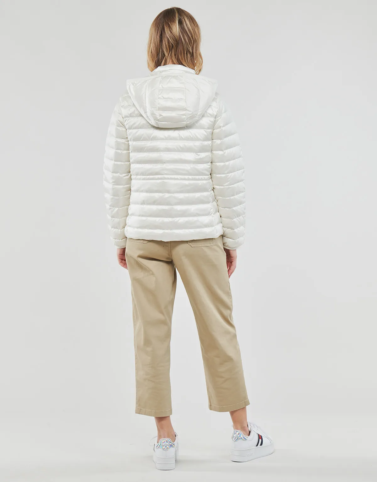 feminine lightweight down jacket