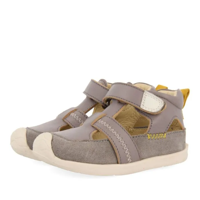 GRAY LEATHER BABY SANDALS CANGREJERAS STYLE WITH COLOR ACCENTS SLLOVE