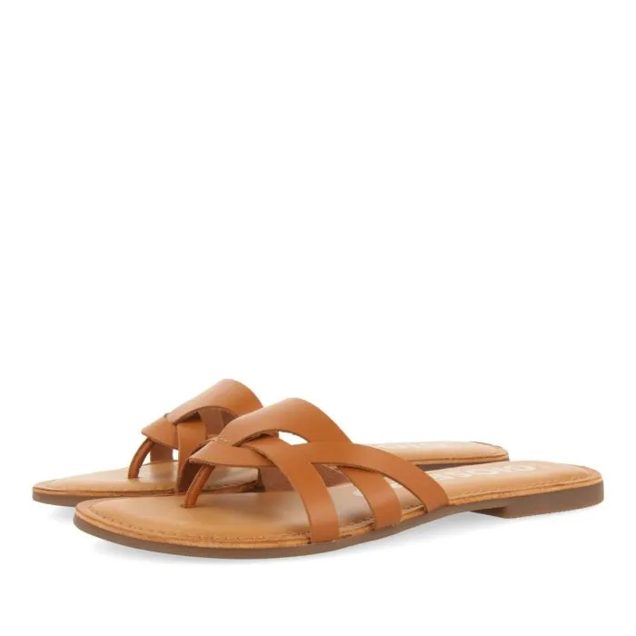 LEATHER SKIN SANDALS WITH STRAPS FOR WOMEN CAYUSE