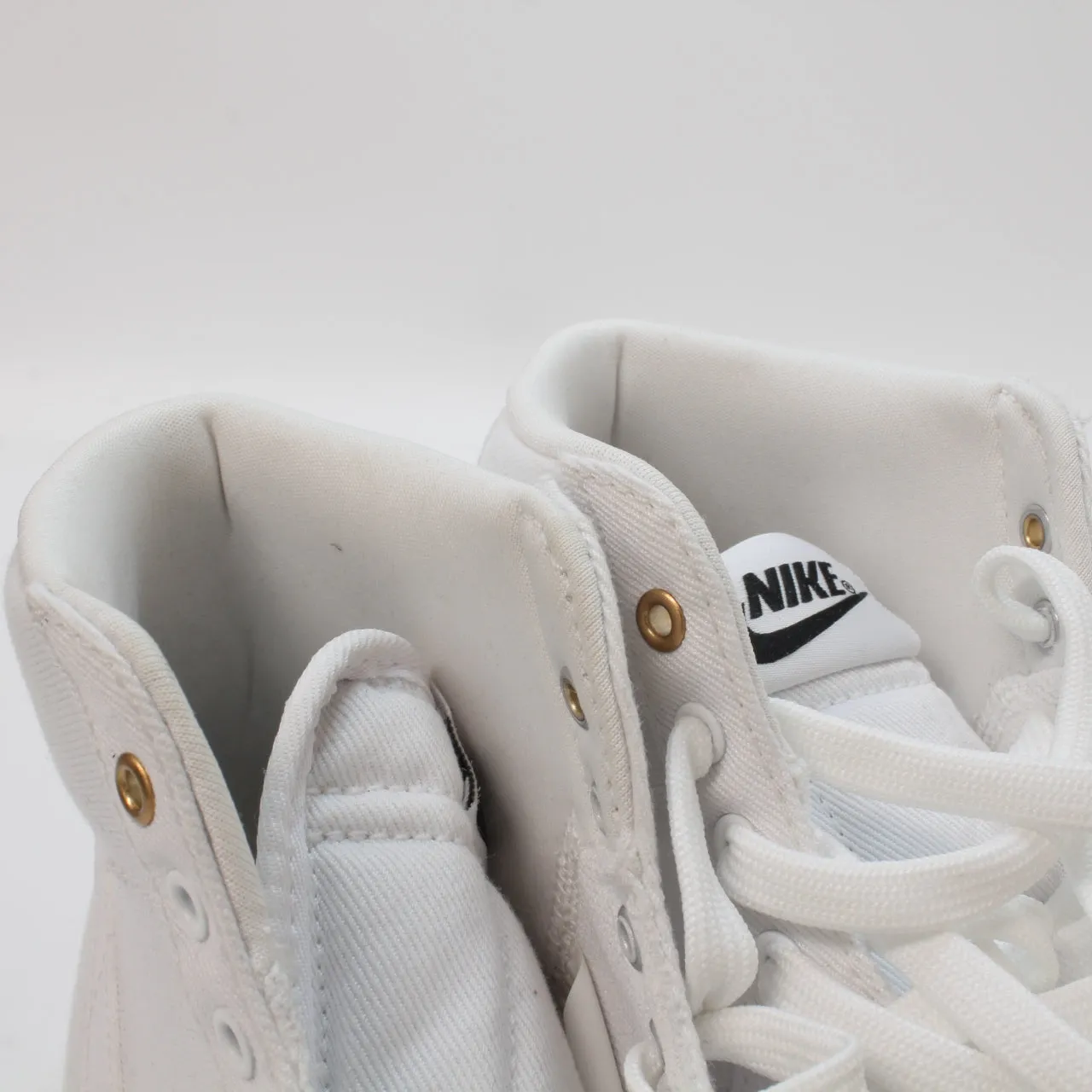 Nike Blazer Mid 77 - White/White/Sail/Black Canvas - UK Size 6.5