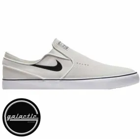 Nike SB Janoski Slip On Shoe