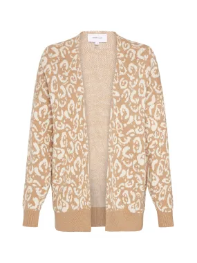 Oversized Cardigan: Get the Coziest and Trendy Outerwear Today