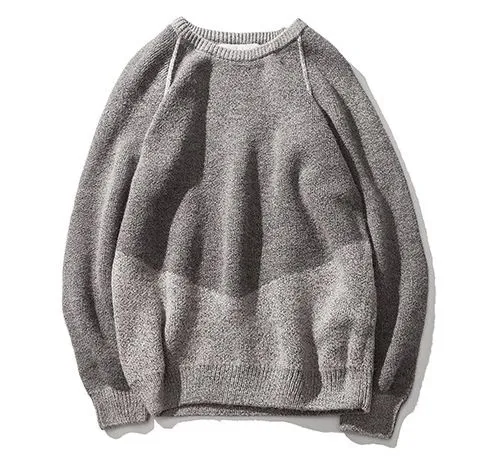 Round neck knitwear jumper for men with subtle color blocs