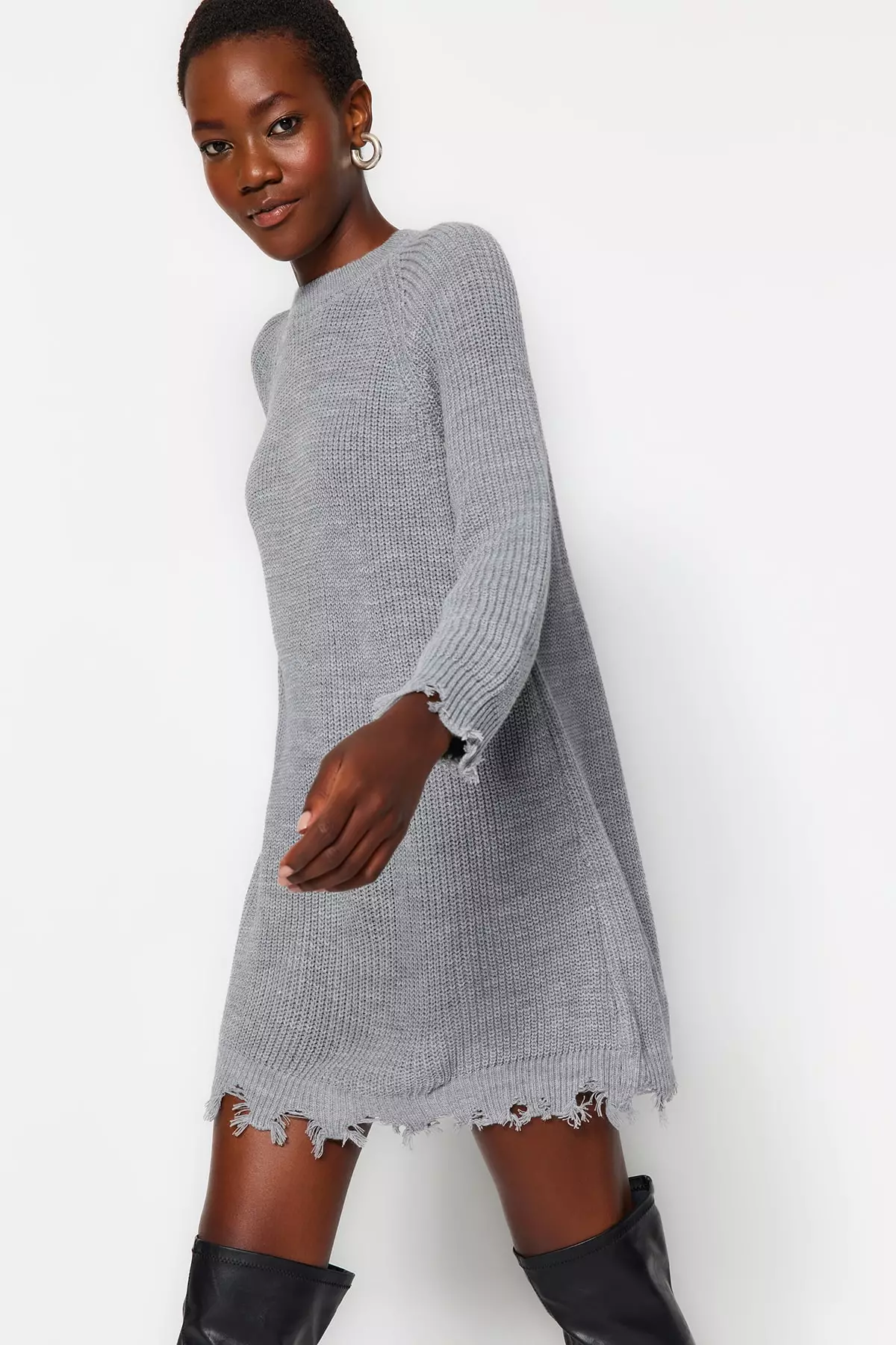 Trendyol Gray Mini Knitwear Dress with Flow Detail and Raglan Sleeves