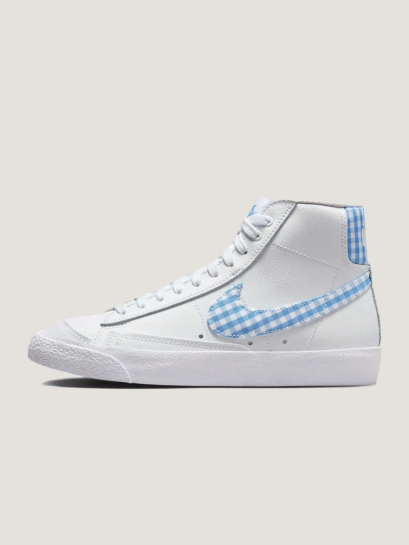 Women's Nike Blazer Mid '77 EWT sneakers